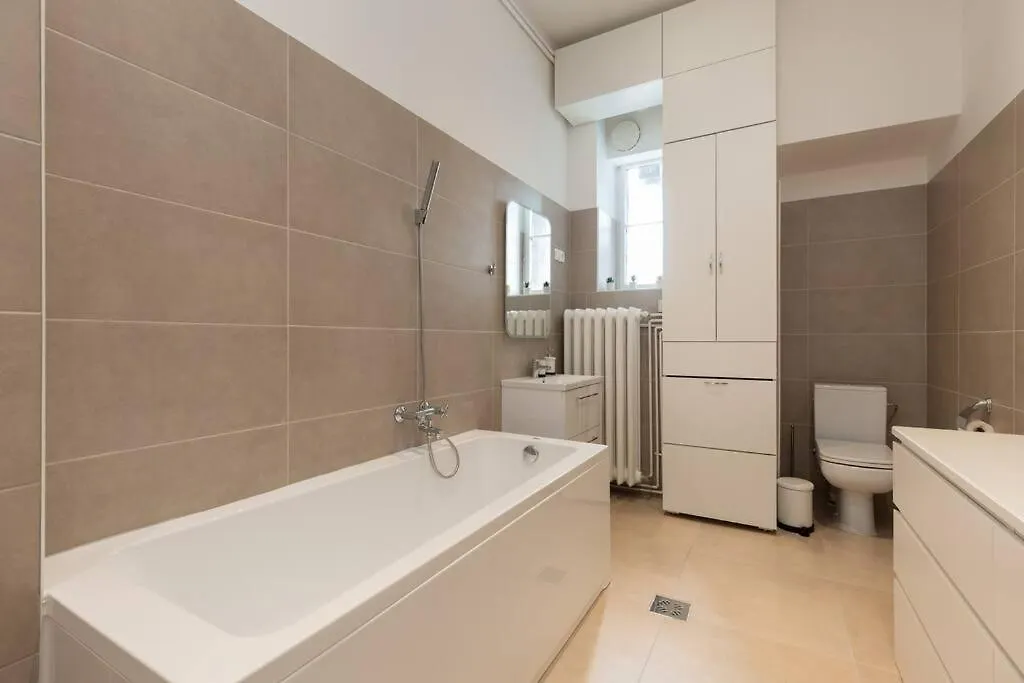 Grand Luxury On The Budapest Broadway W Jacuzzi